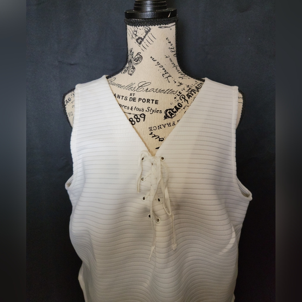 RUSH Tank Top - Picture 2 of 6